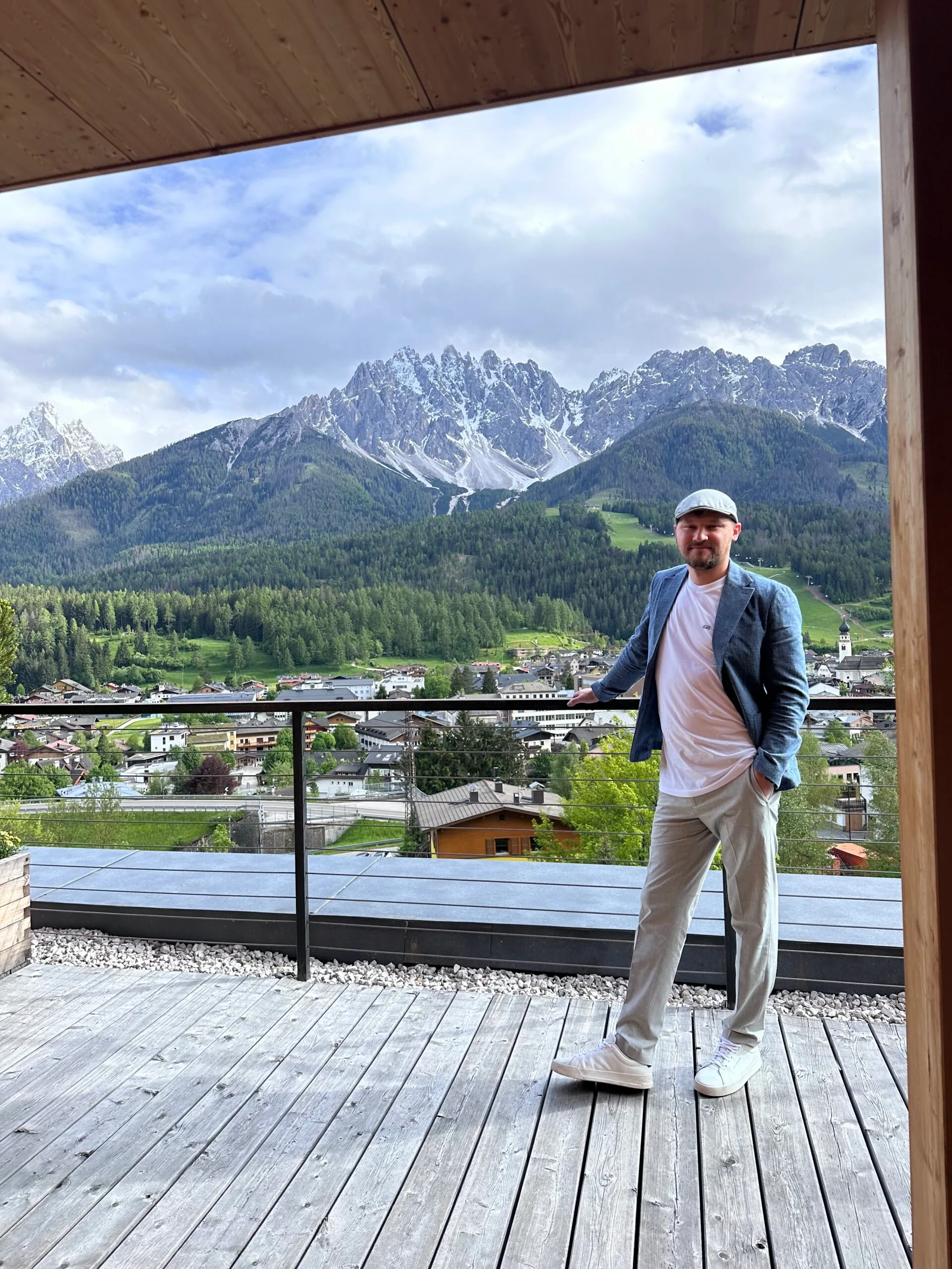 Dragos, co-founder of Velena Lifestyle social media marketing agency, High Wycombe