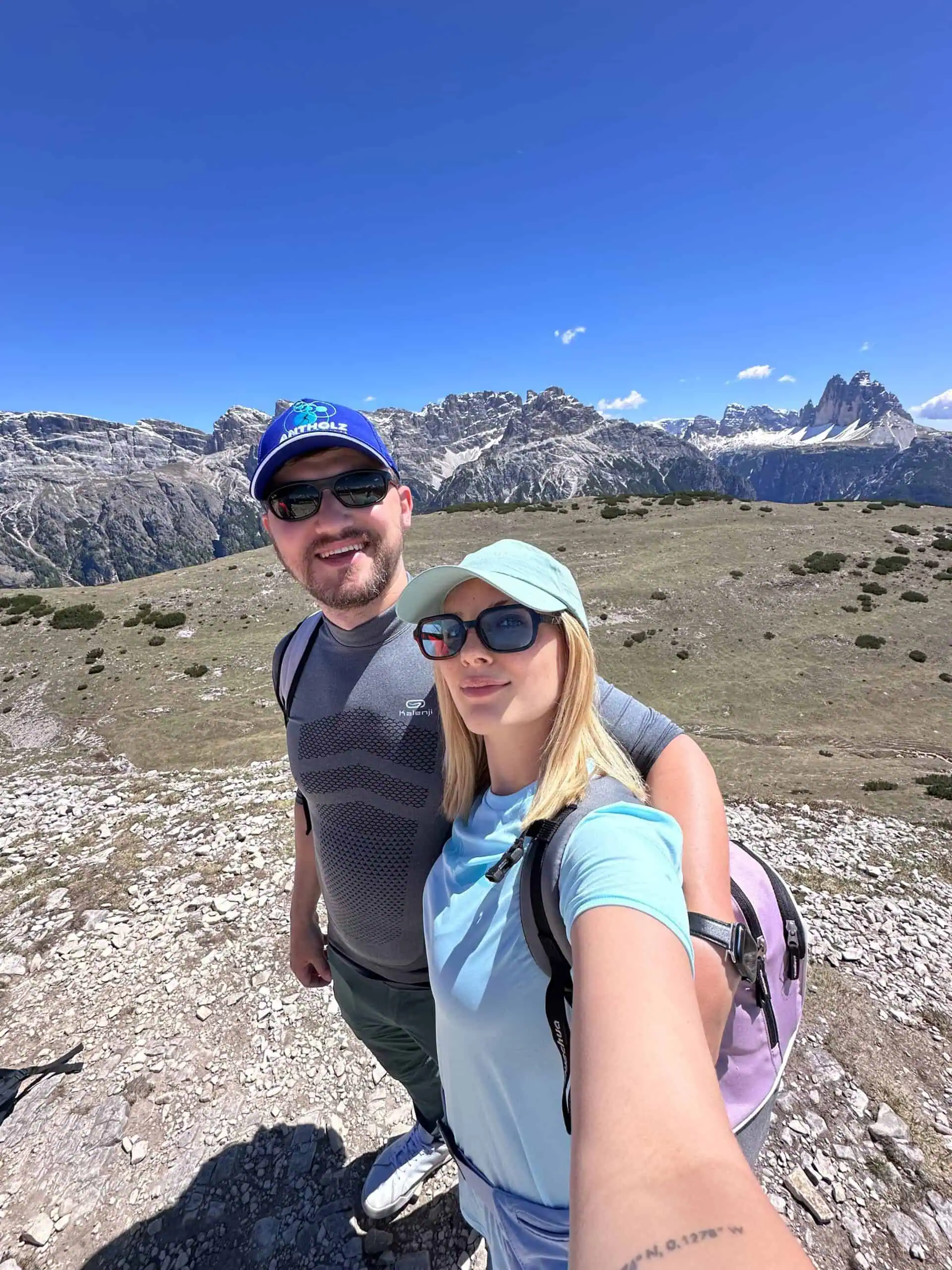 Velena Nikolova and Dragos Nistor, founders of Velena Lifestyle social media marketing agency