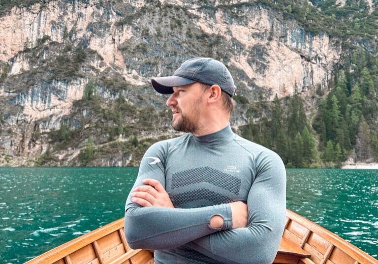 MOUNTAIN ESSENTIALS MOUNTAIN ESSENTIALS